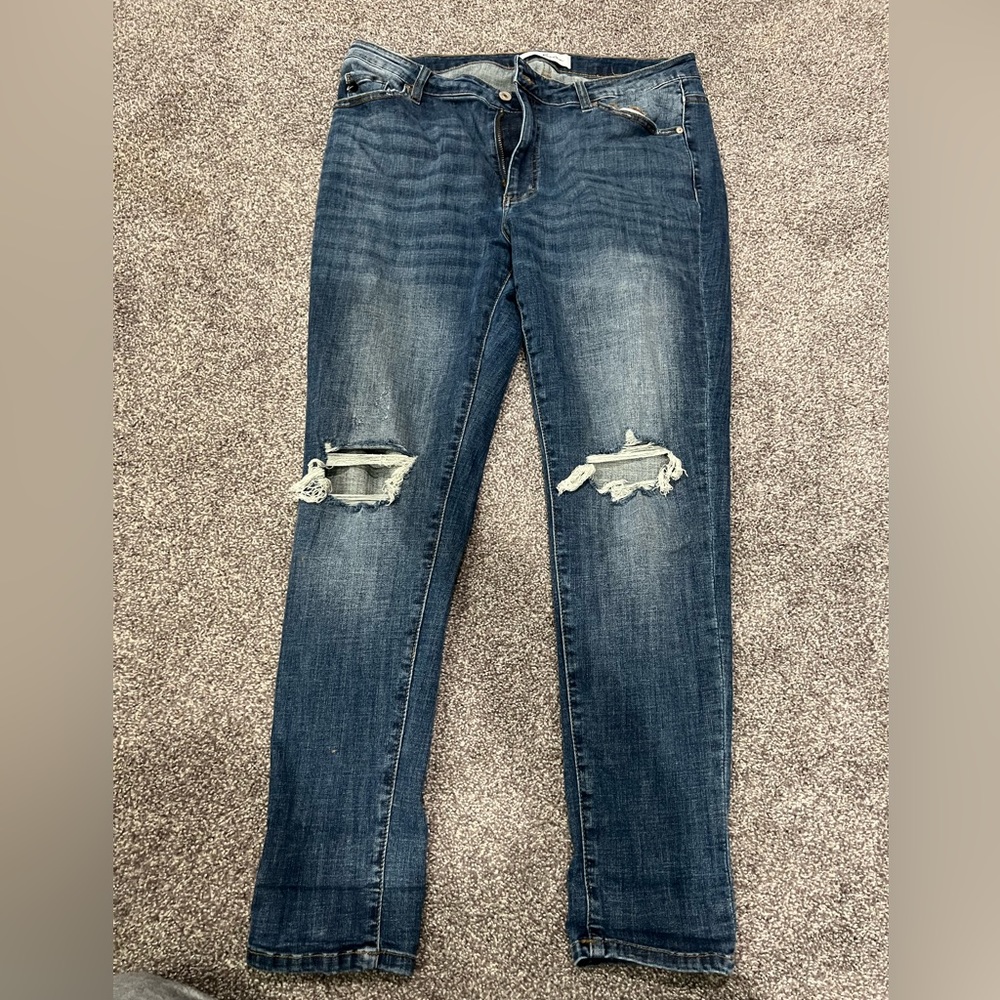 KanCan Distressed Skinny Jeans